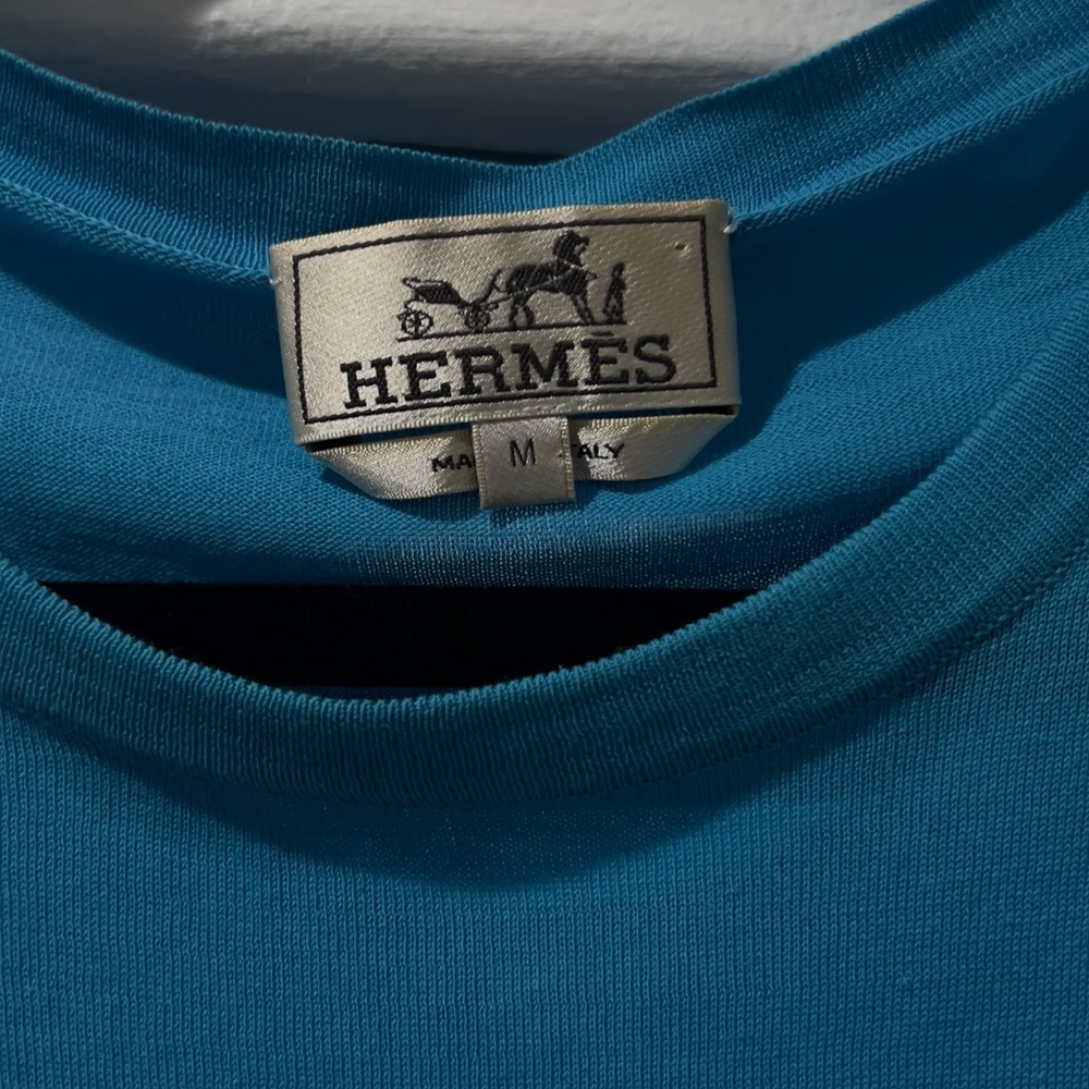 HERMES men’s teal blue t shirt with appliqué horse design